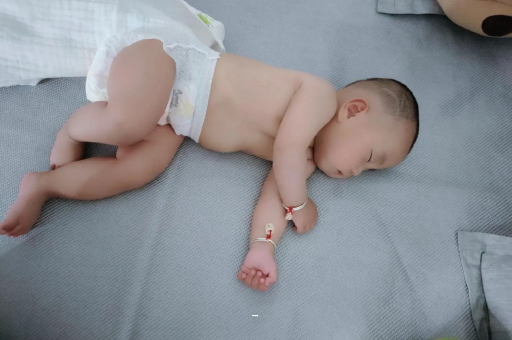 海盐宝宝短发型女
